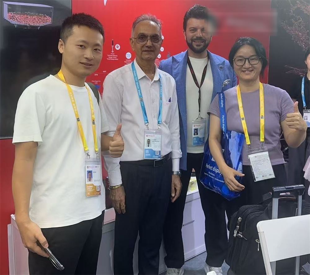 Visiting a customer stand at a trade fair